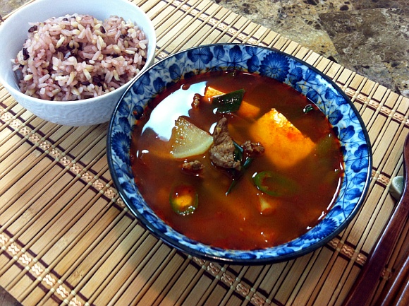 korean-spicy-beef-radish-soup-seonkyoung-longest