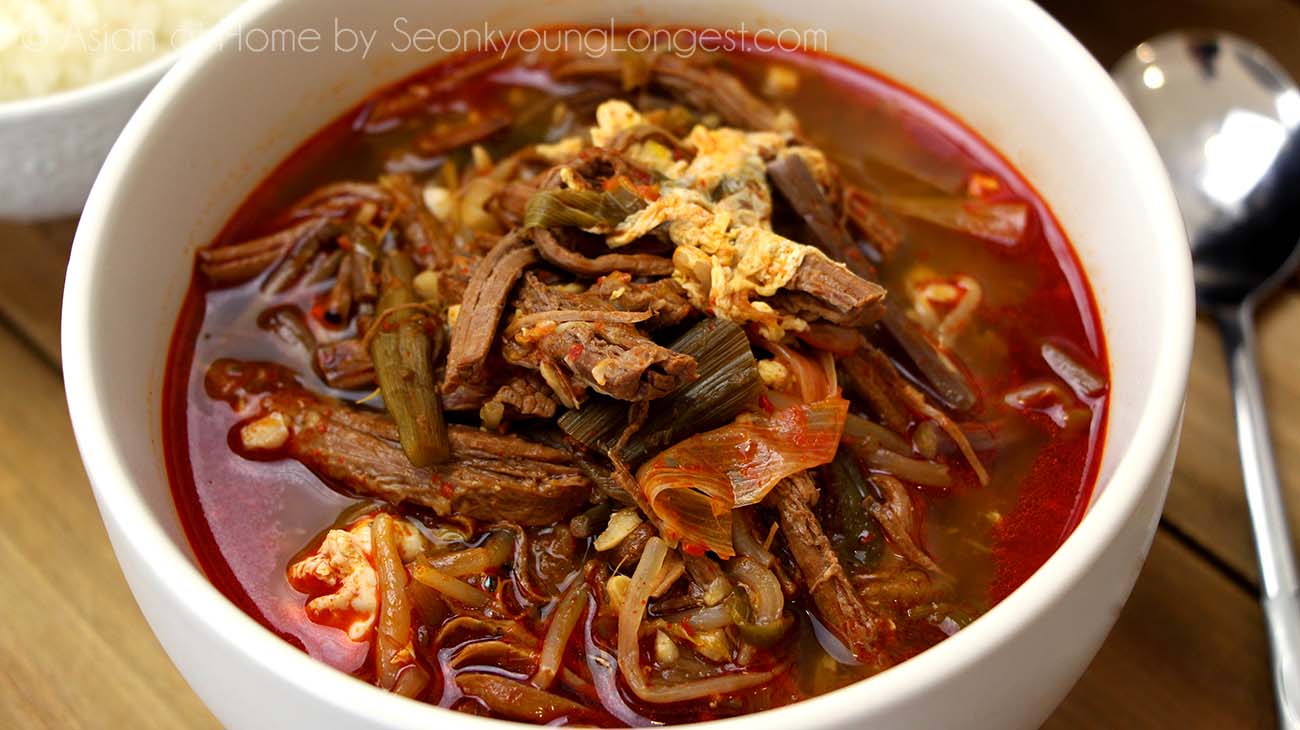 yukgaejang-korean-spicy-beef-stew-seonkyoung-longest