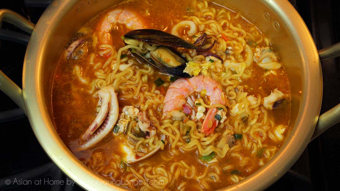 Korean Seafood Ramen Recipe & Video - Seonkyoung Longest